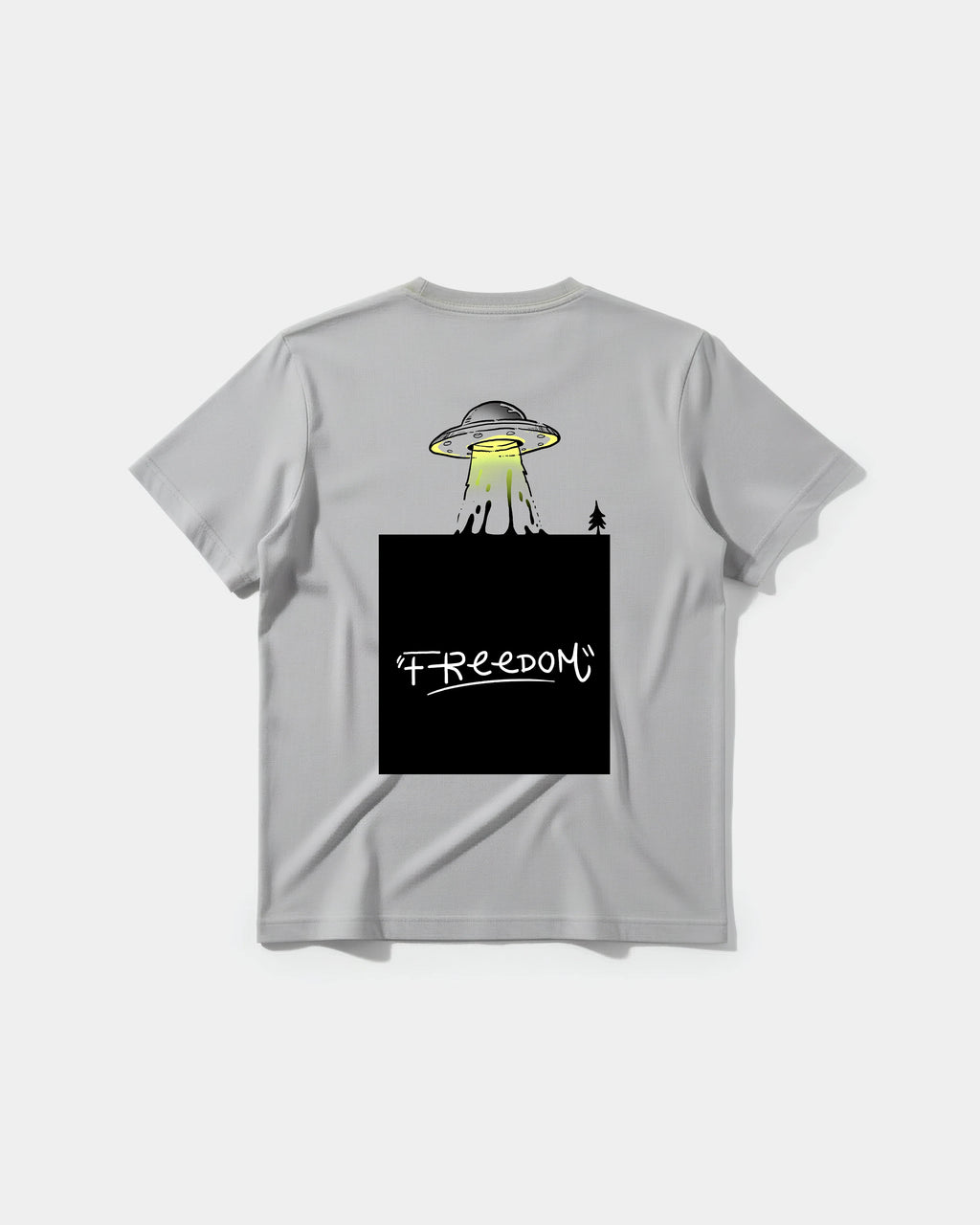 Camiseta Freedom Ufo Big Back Regular Basic